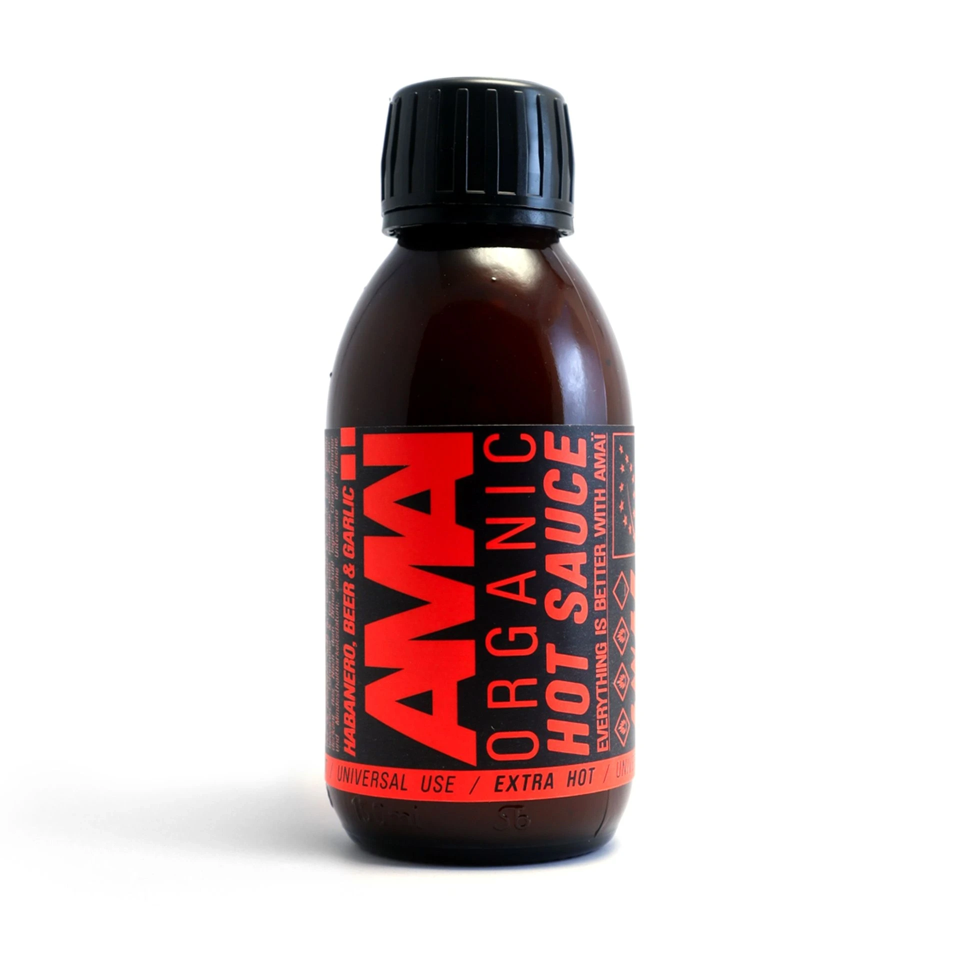 AMAÏ_black_front_hires_shade.webp